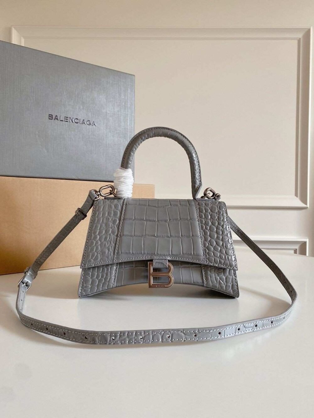 balenciaga hourglass bag