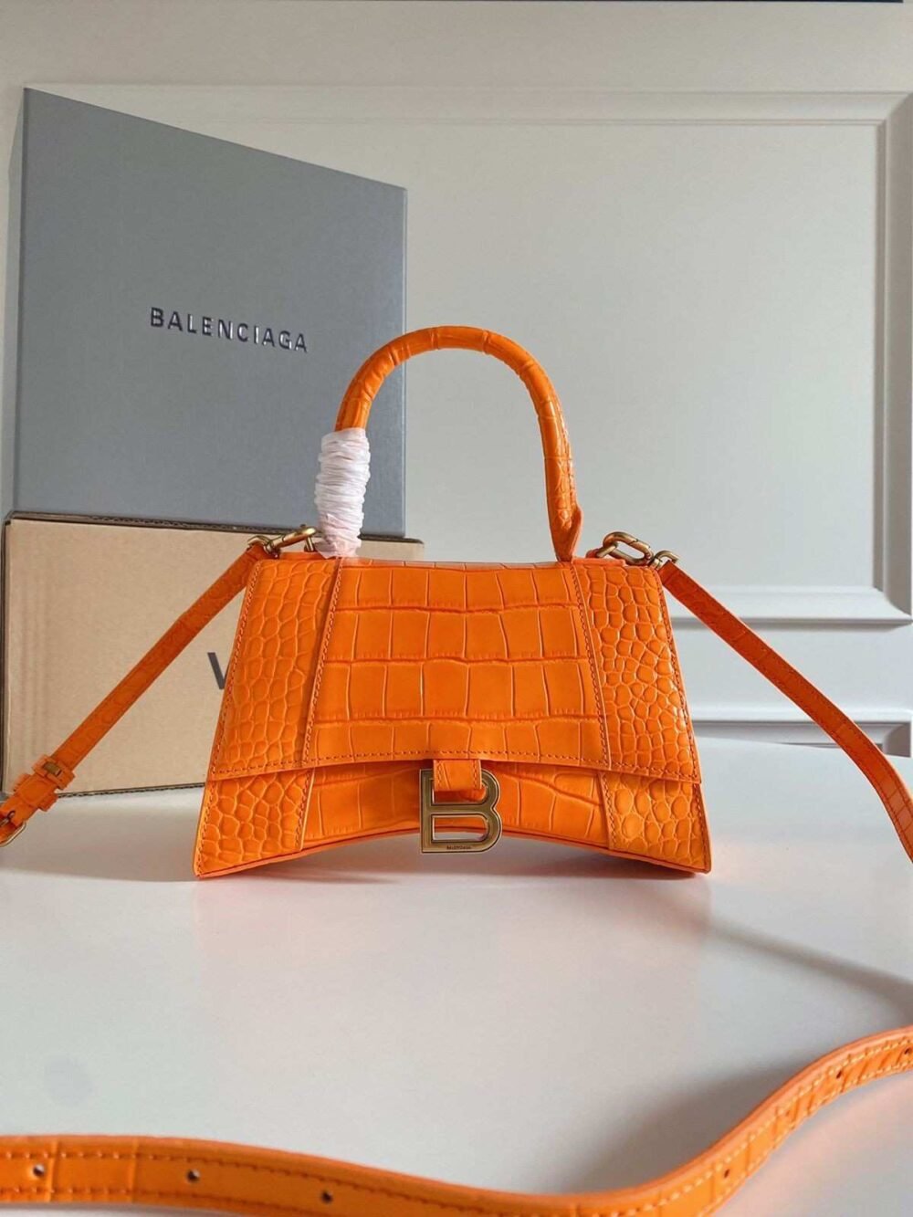 balenciaga hourglass bag
