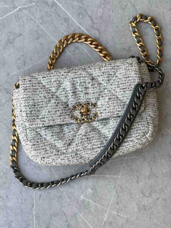 chanel 19 tweed