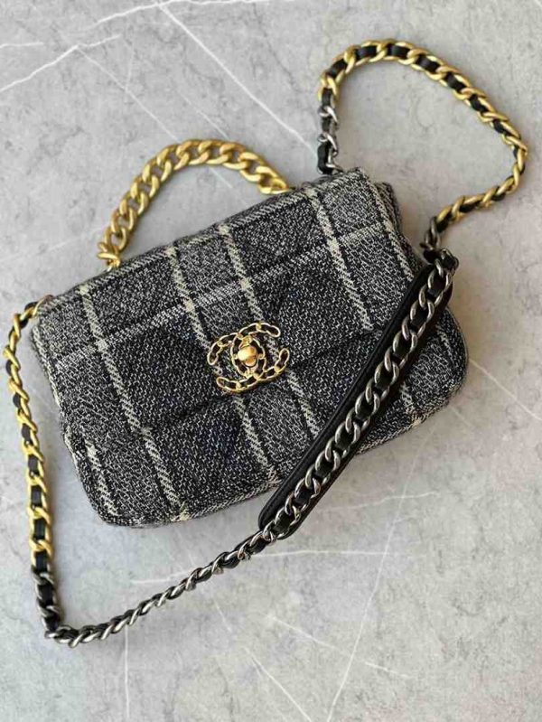 chanel 19 tweed