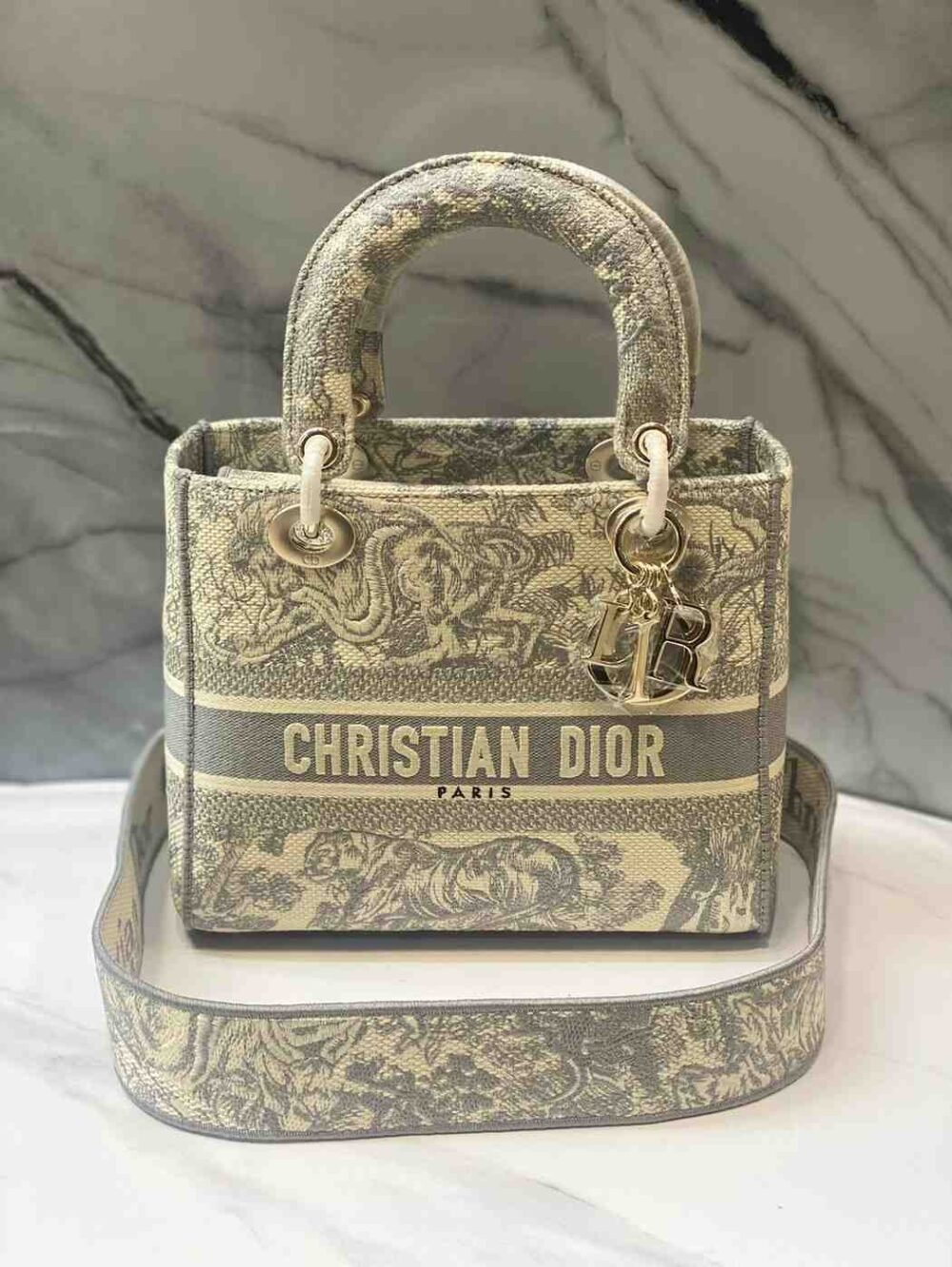 christian dior lady d-lite bag