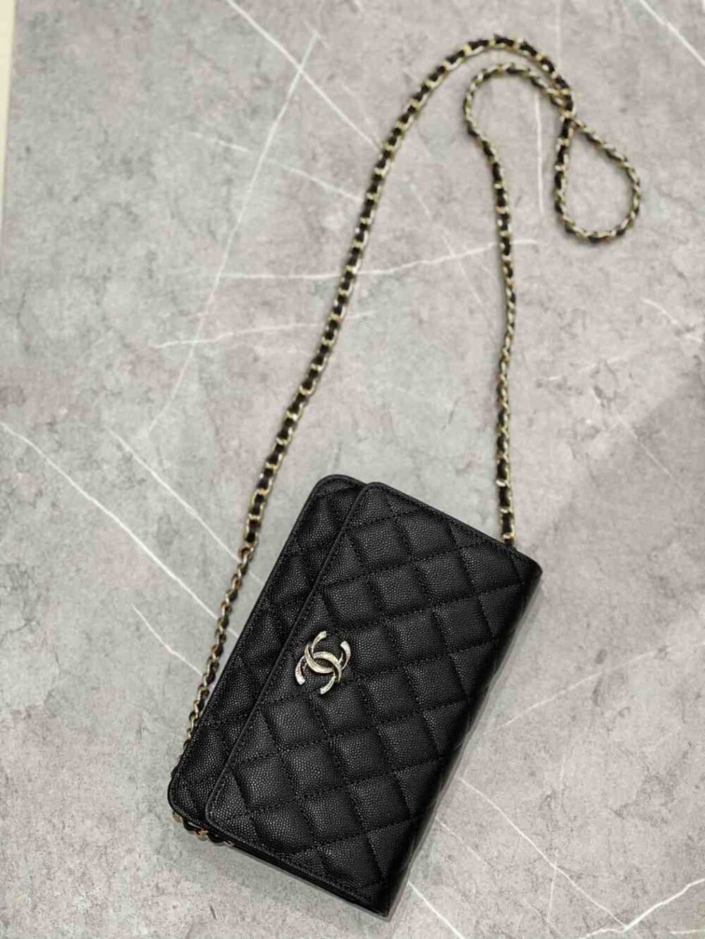 chanel black caviar wallet on chain