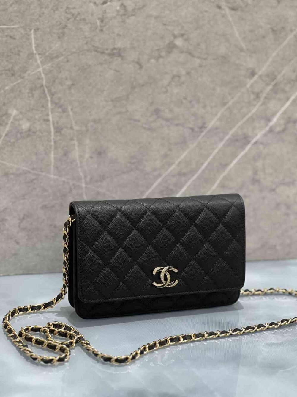 chanel black caviar wallet on chain