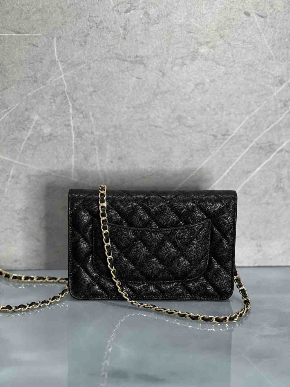 chanel black caviar wallet on chain