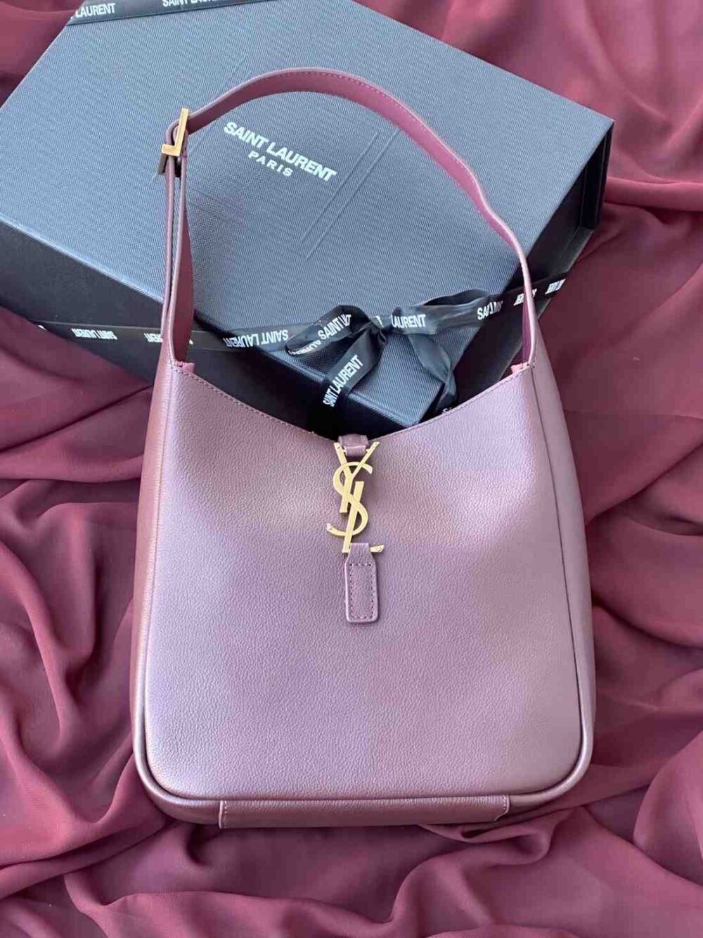 Ysl Small Le 5 A 7 Supple Shoulder Bag