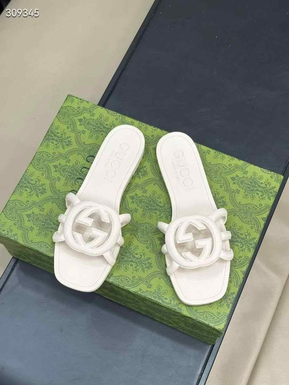 gucci rubber sandals