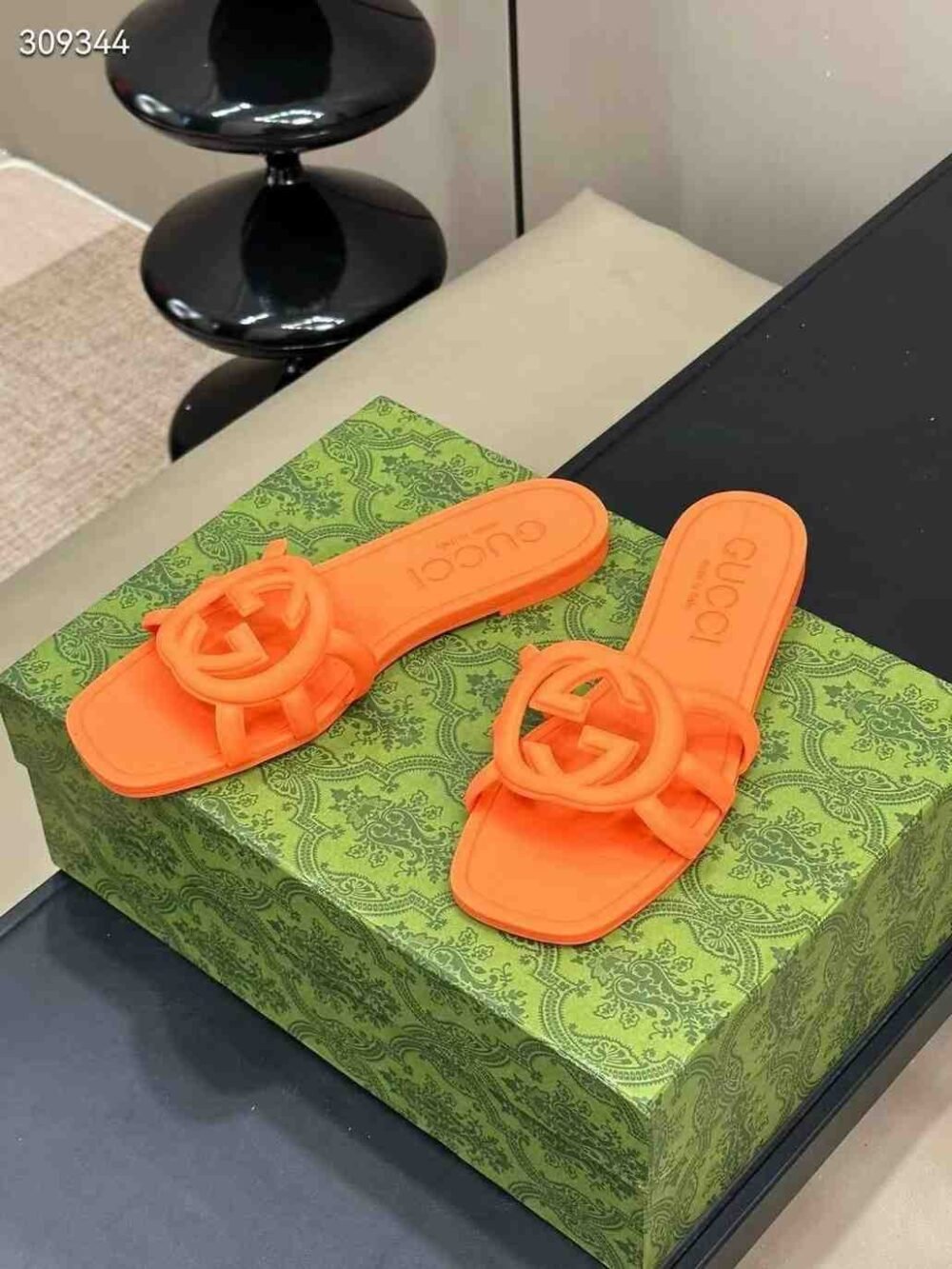 gucci rubber sandals