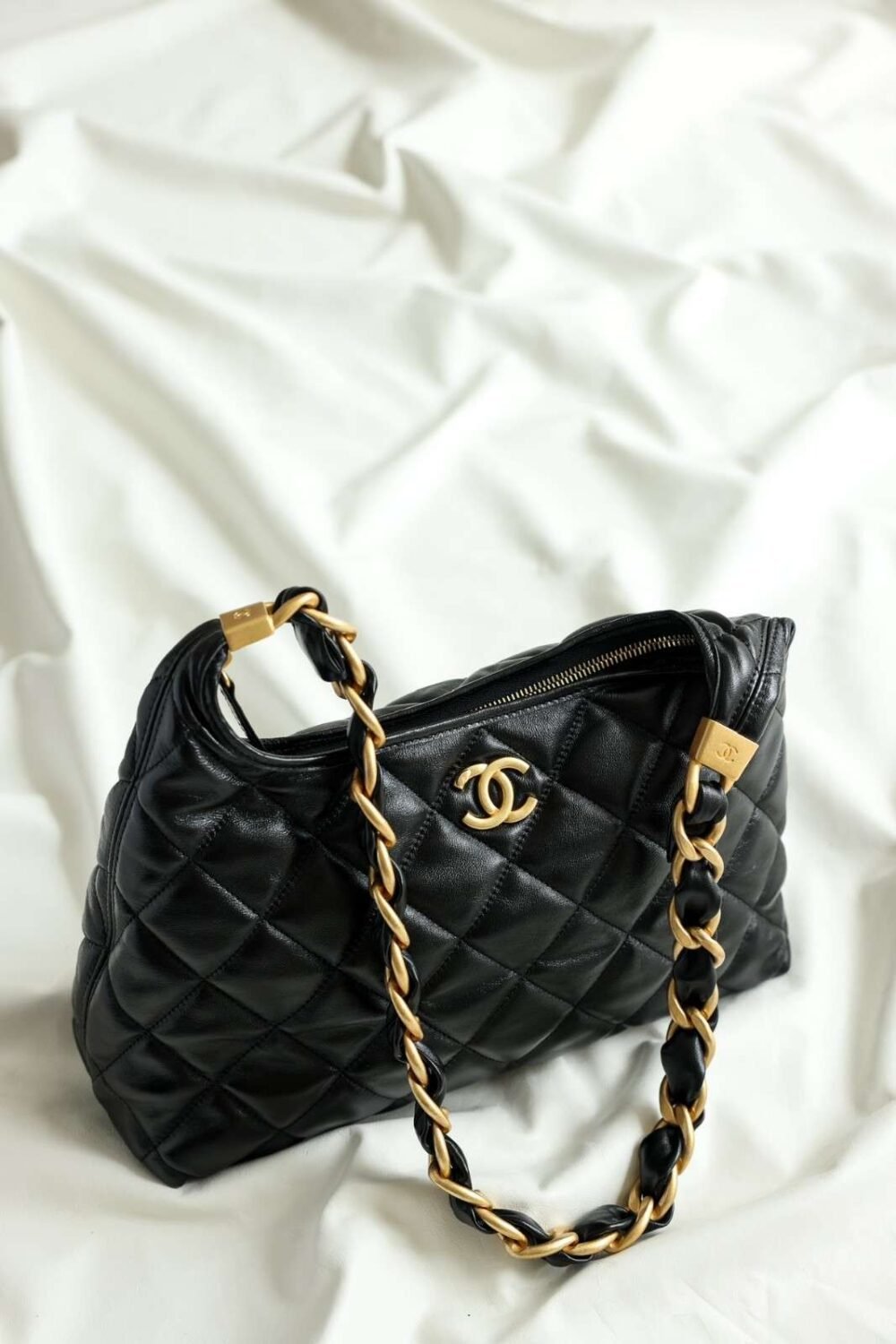 chanel hobo bag