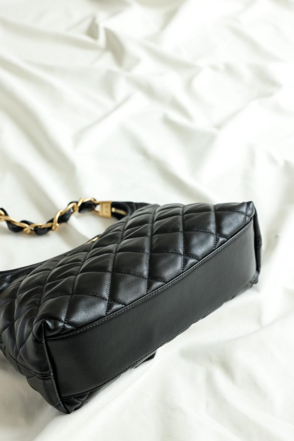 chanel hobo bag