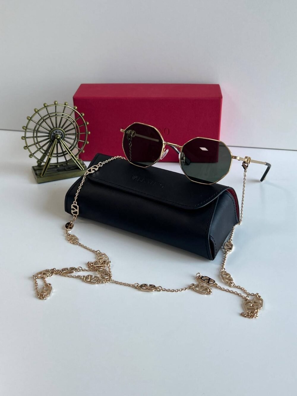 valentino sunglasses with chain