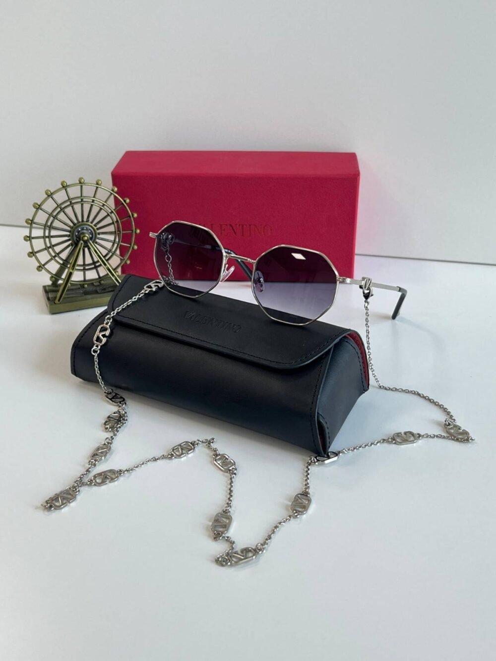 valentino sunglasses with chain