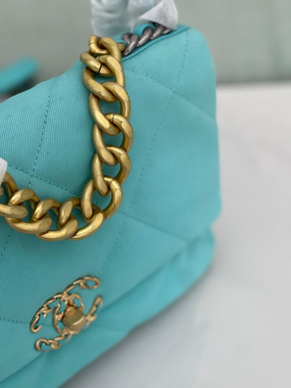 chanel 19 bag