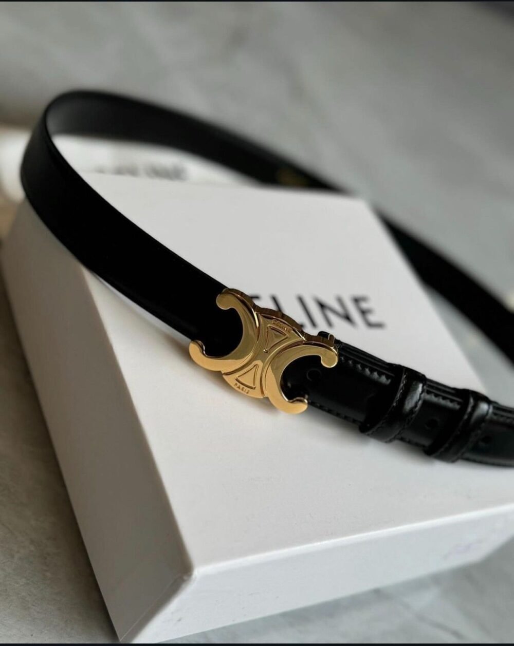 celine medium triomphe belt