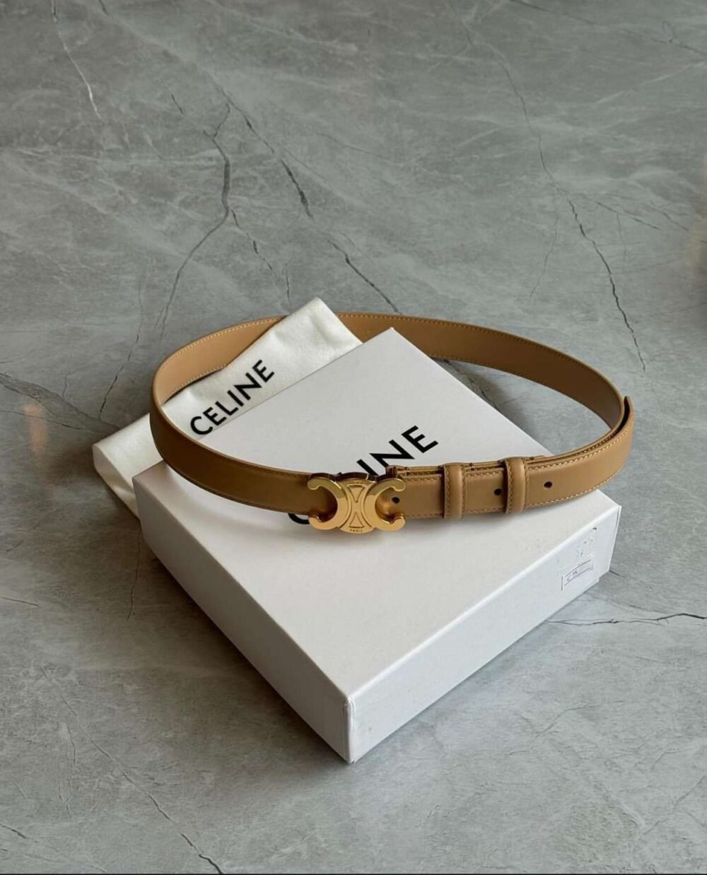 celine medium triomphe belt