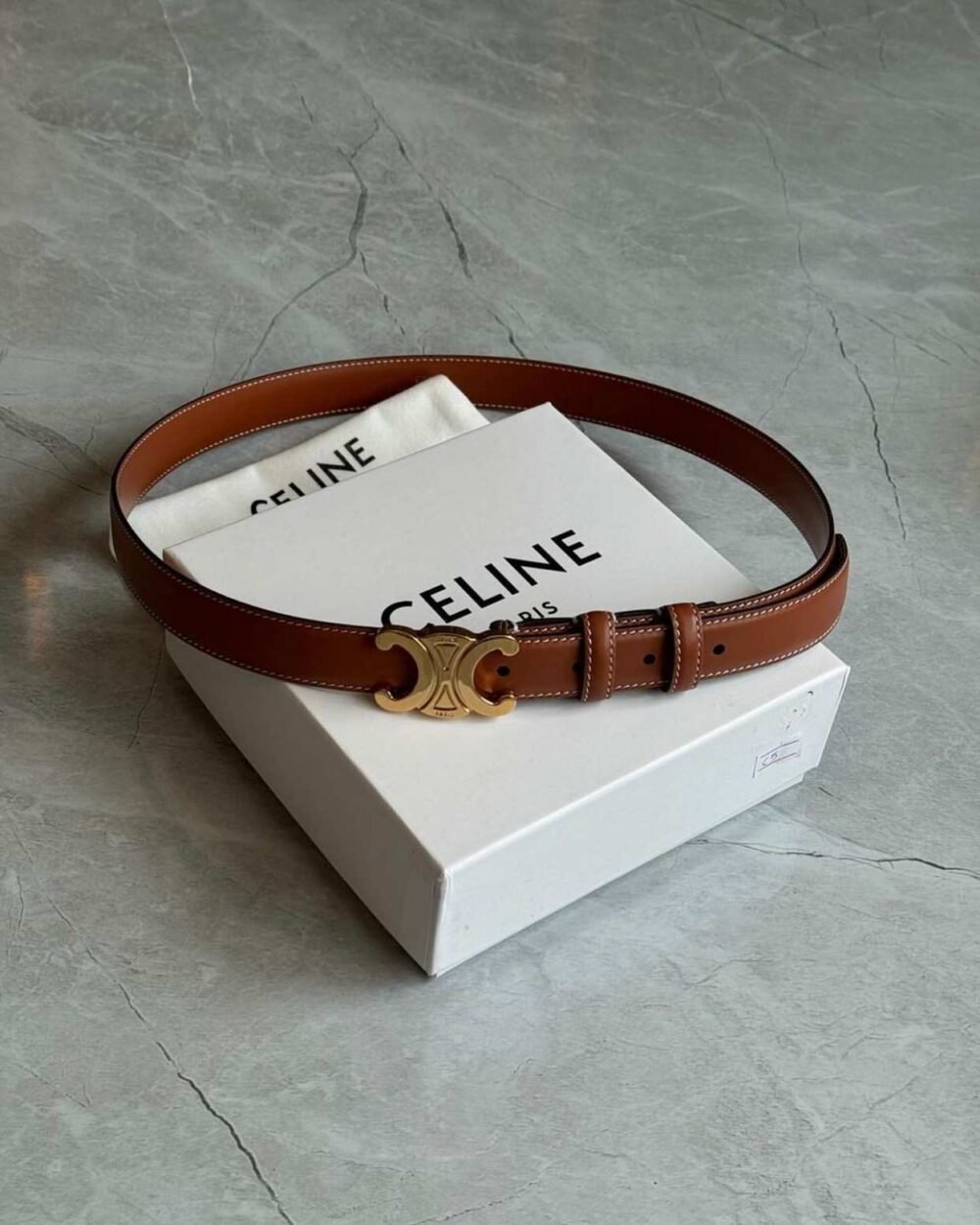 celine medium triomphe belt