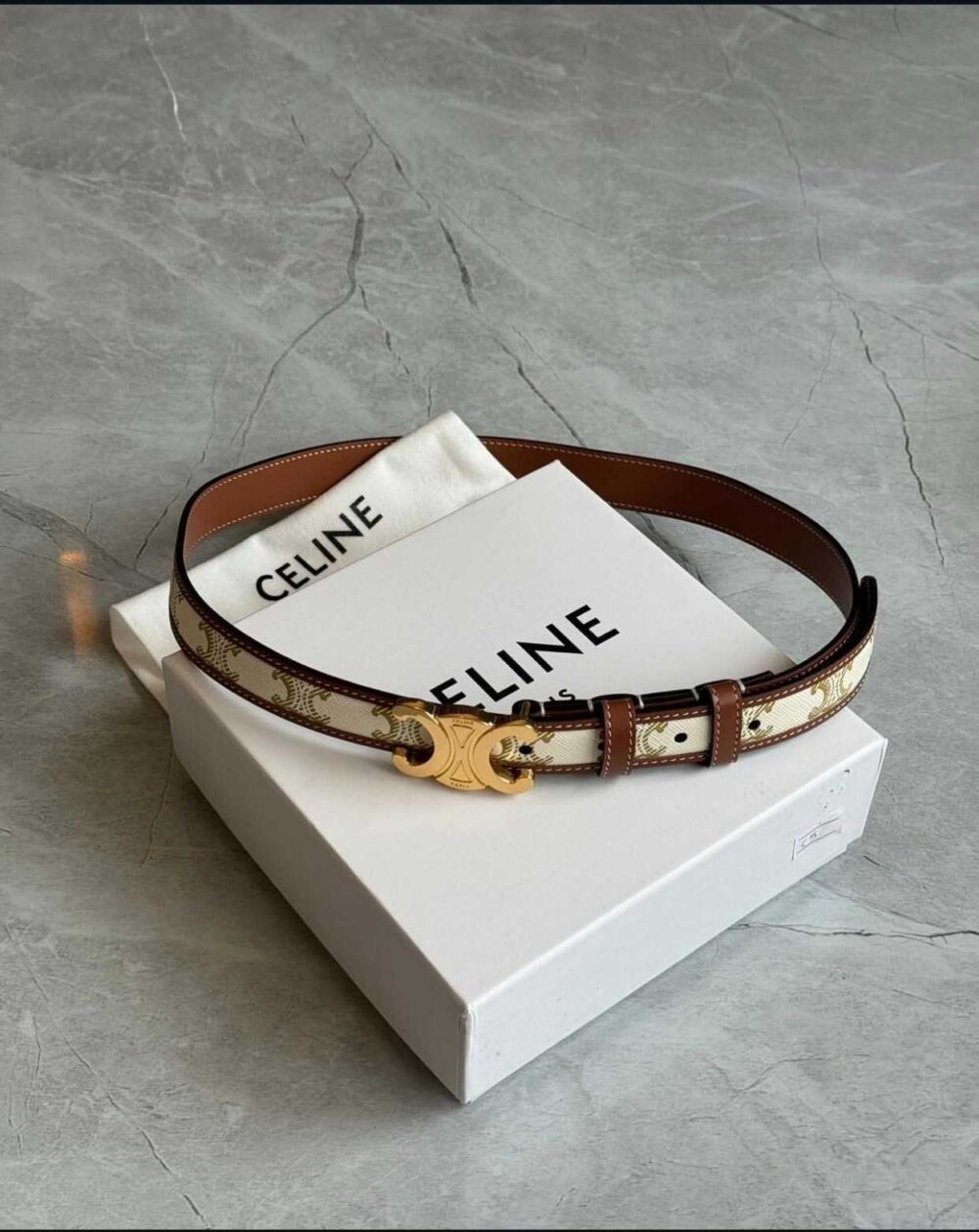 celine medium triomphe belt