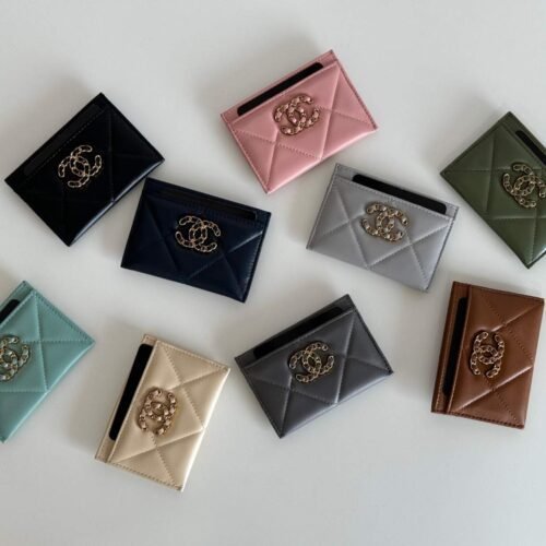 chanel 19 card wallet