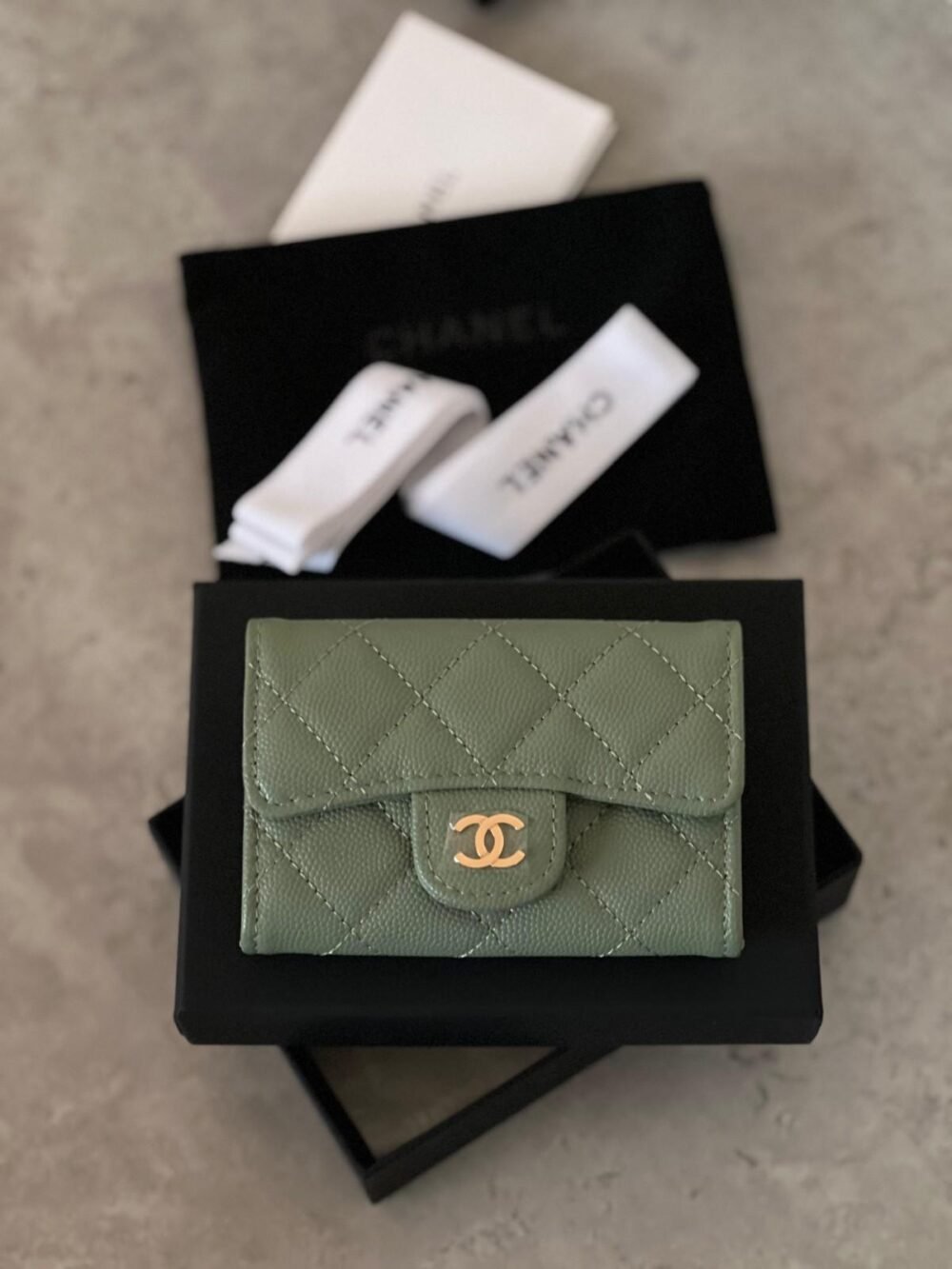 chanel classic flap card holder​
