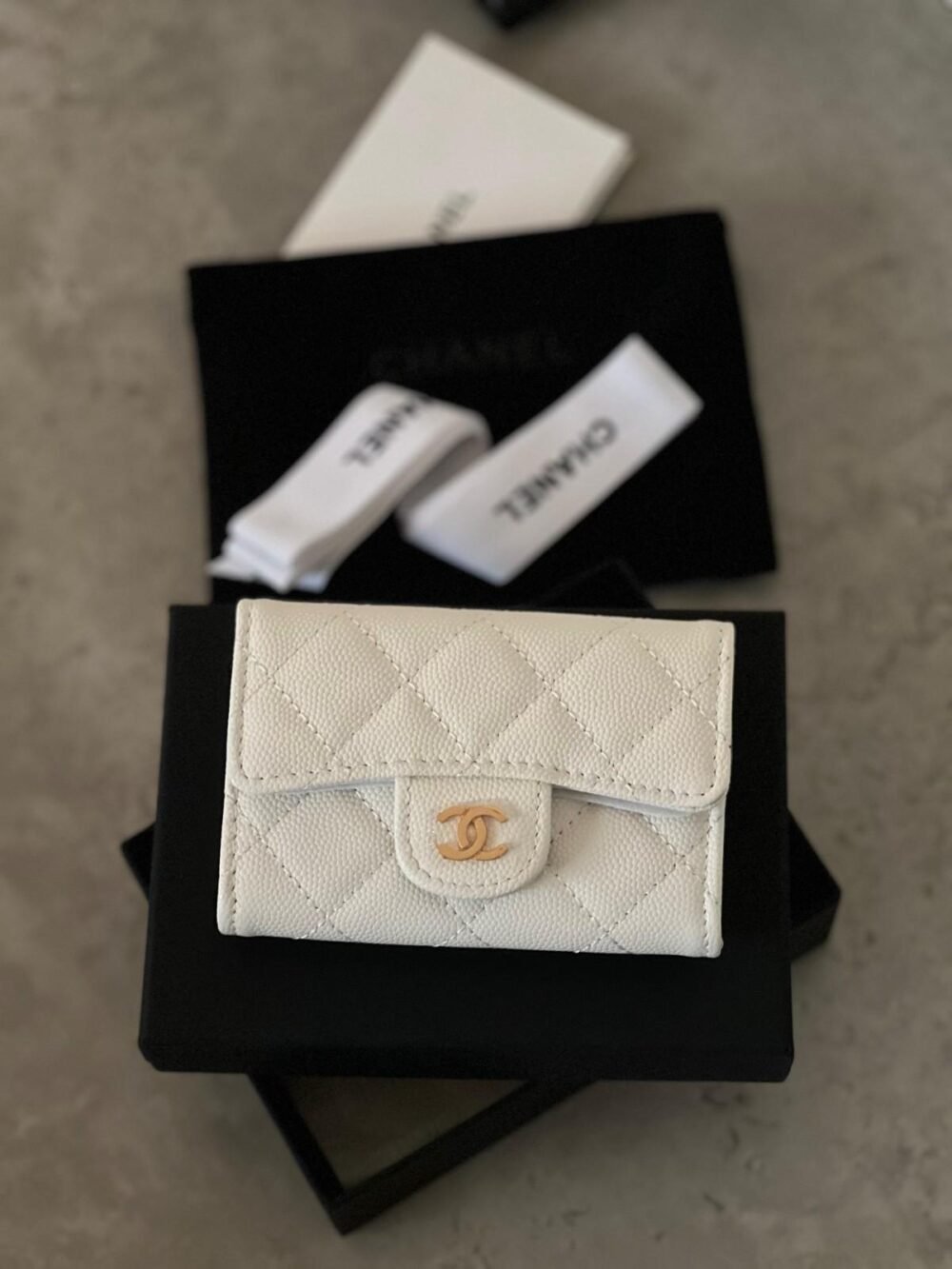 chanel classic flap card holder​