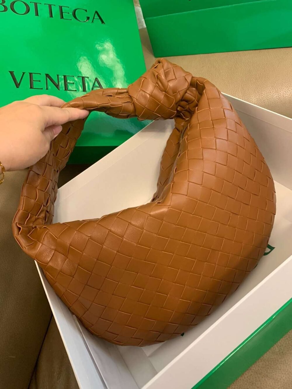 Bottega Veneta Jodie Caramel Leather Bag - Image 5