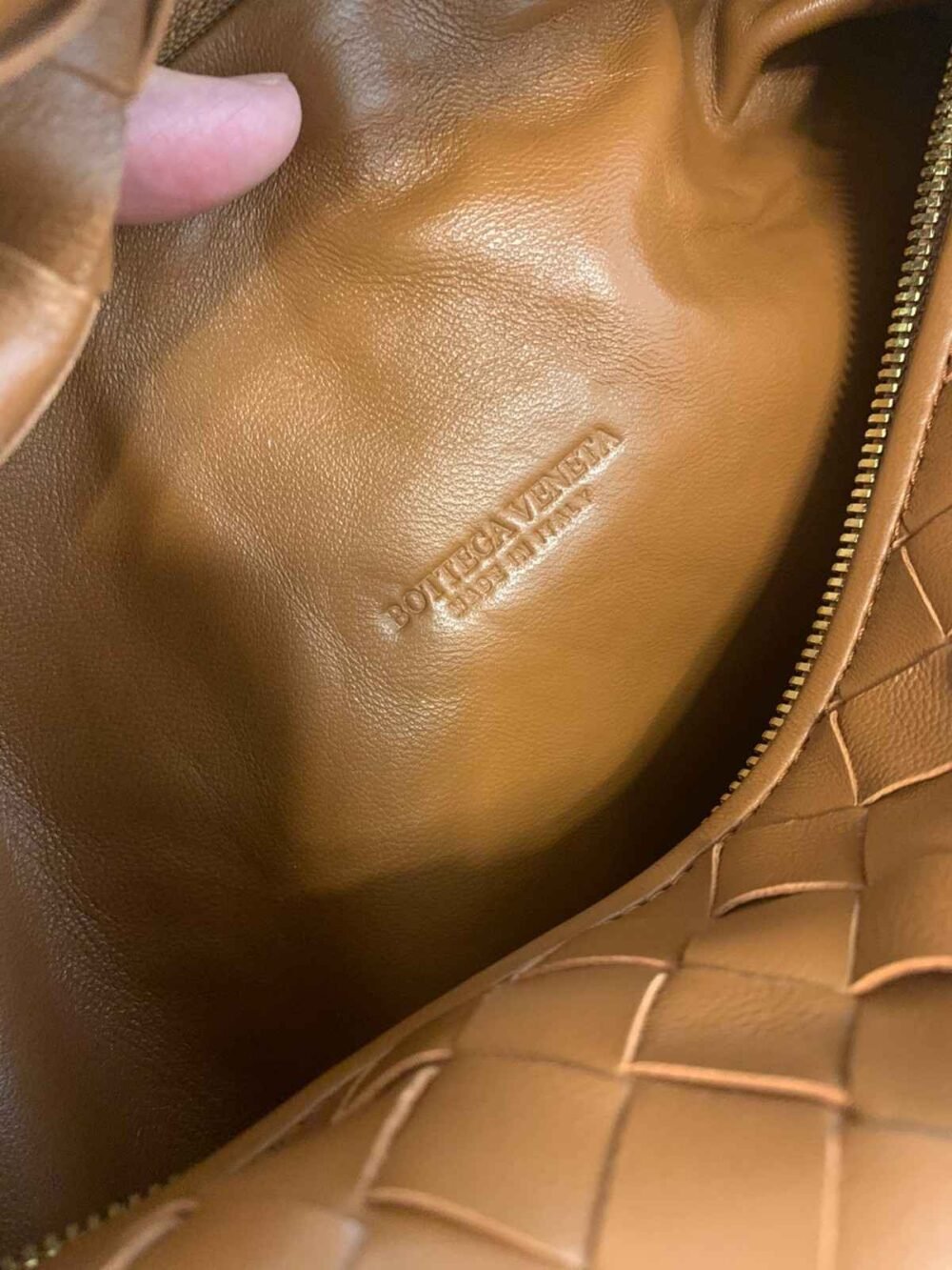 Bottega Veneta Jodie Caramel Leather Bag - Image 2