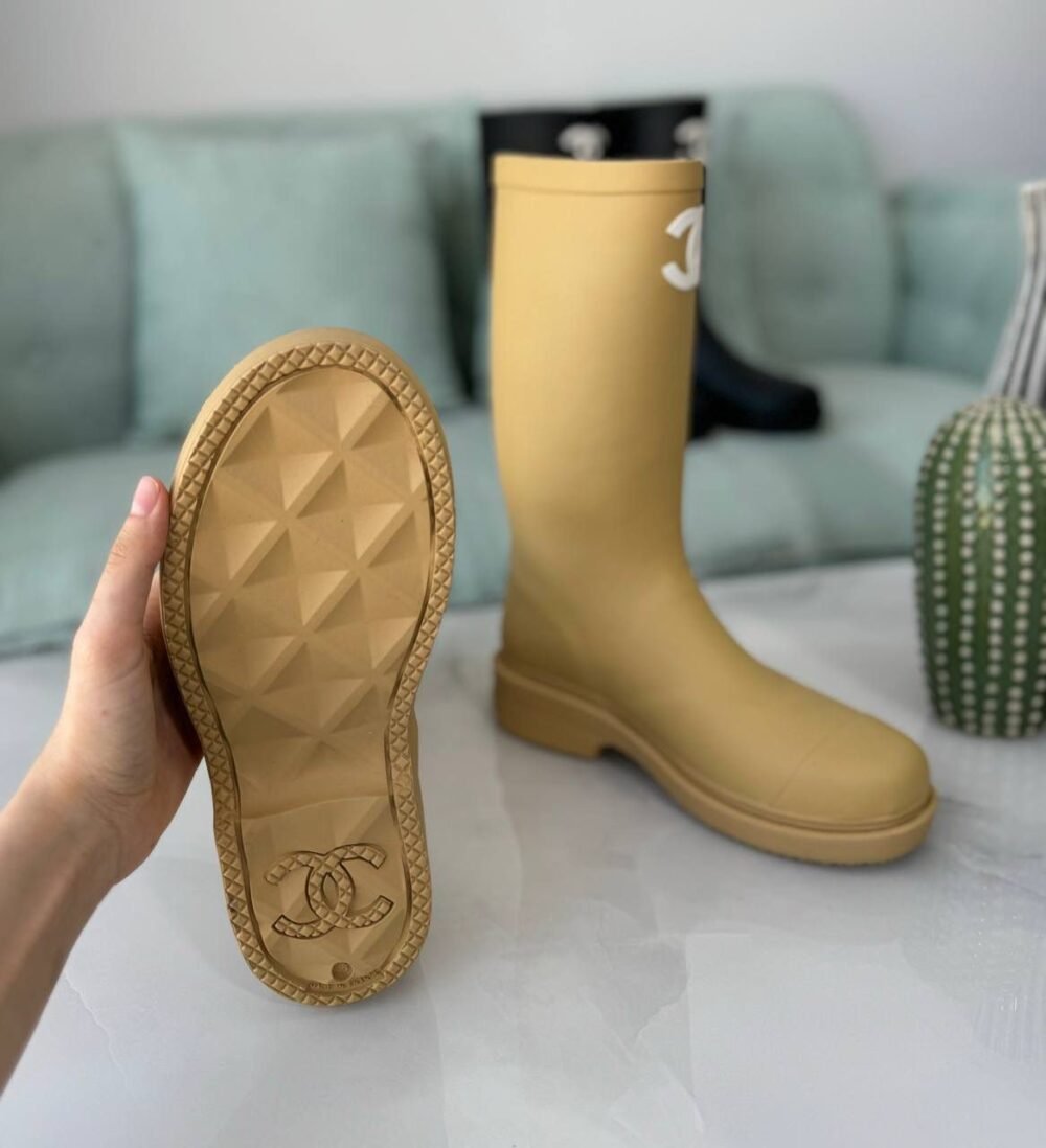 chanel boots​