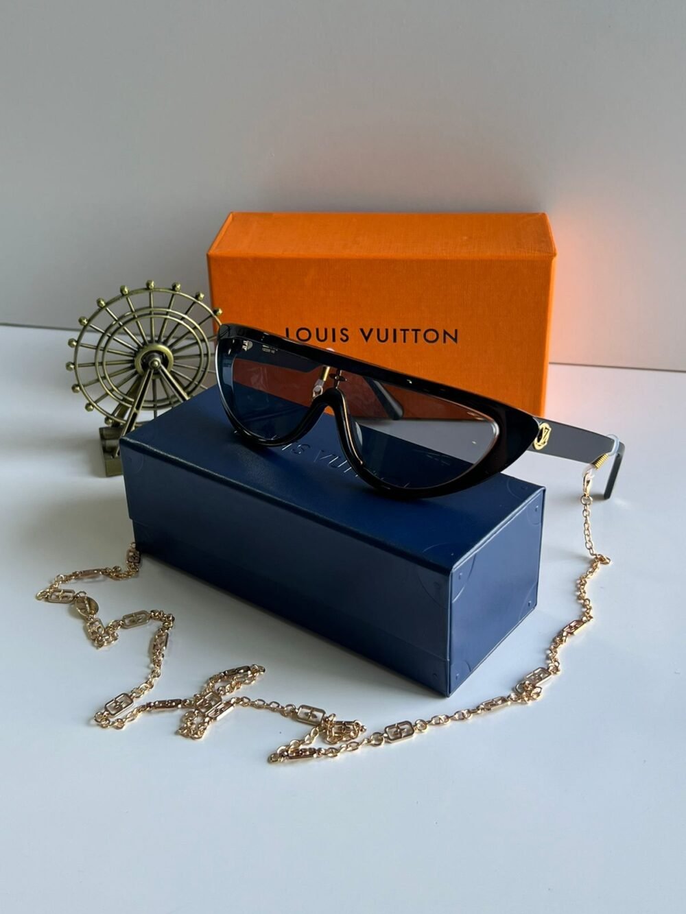 louis vuitton Split cat eye sunglasses
