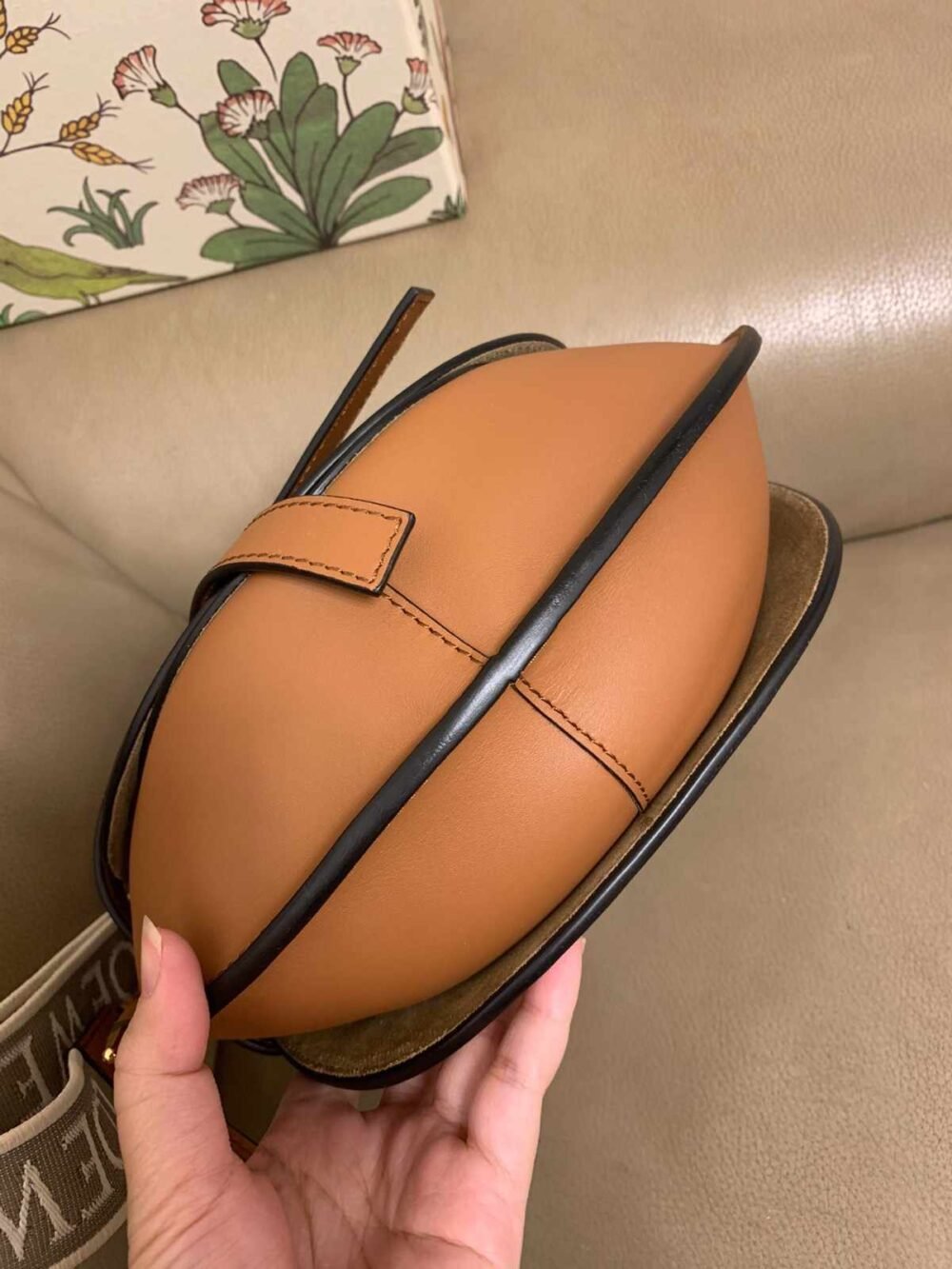 loewe mini gate​