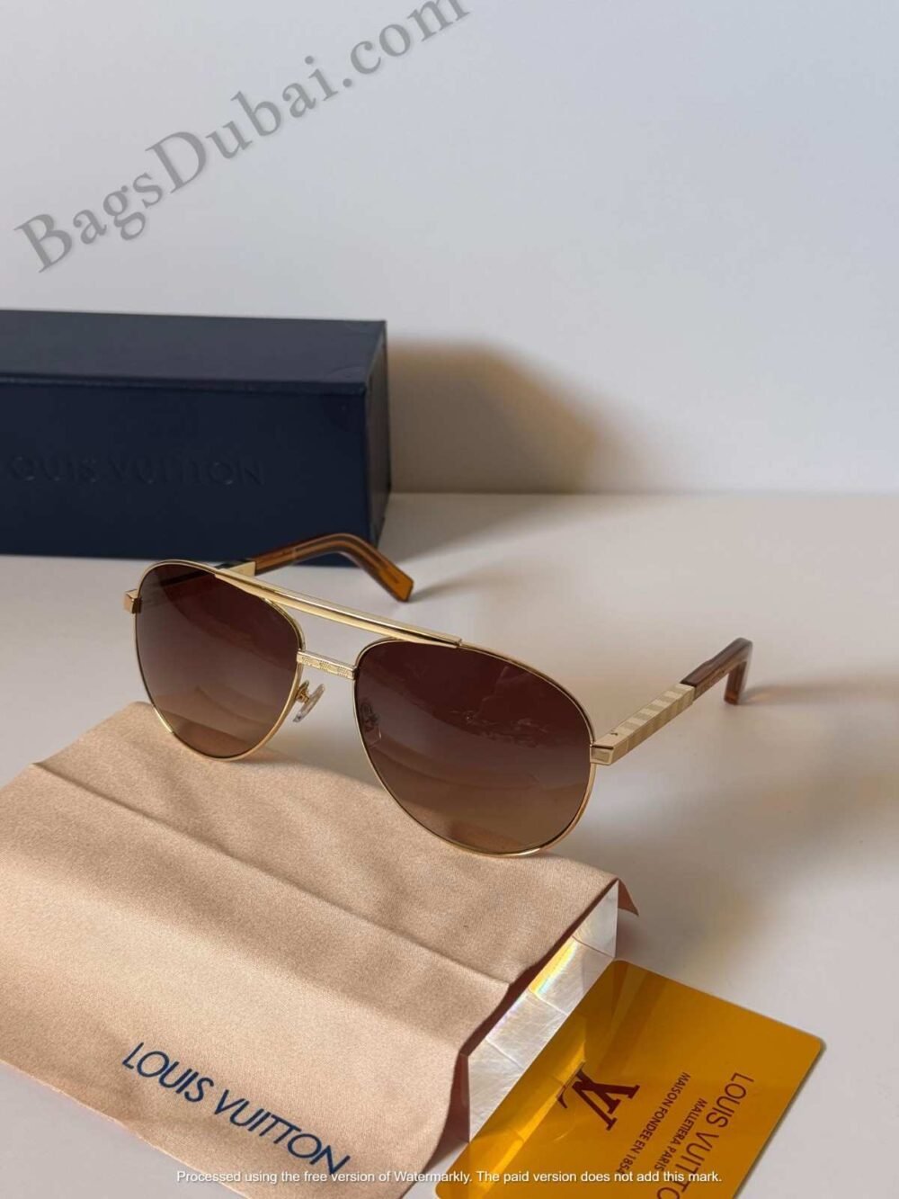 Louis Vuitton Attitude Sunglasses Pilot Aviator Golden