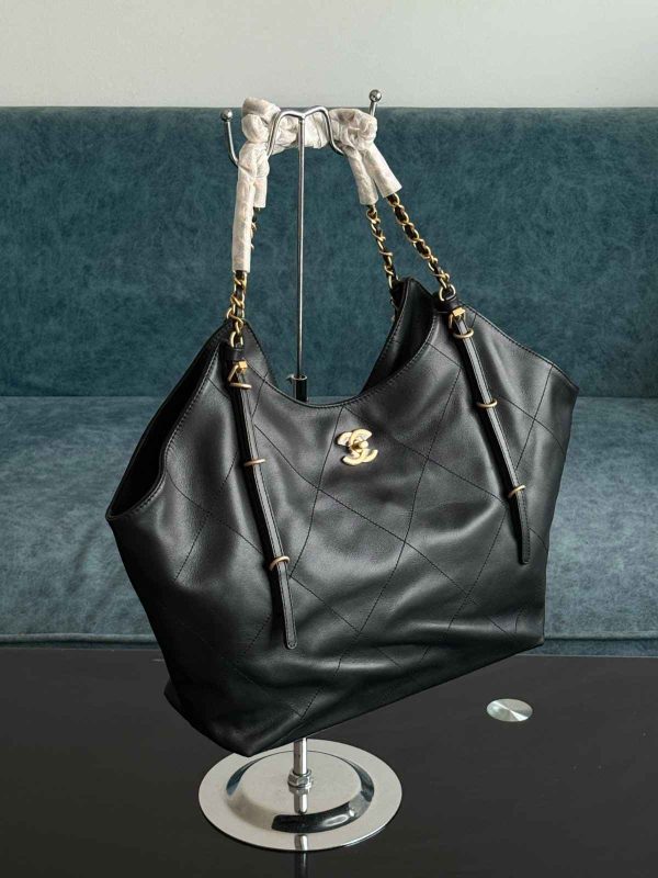 Chanel Maxi Shopping Bag Black