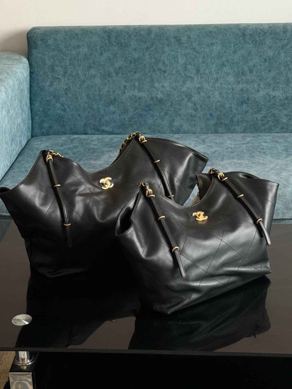 Chanel Maxi Shopping Bag Black