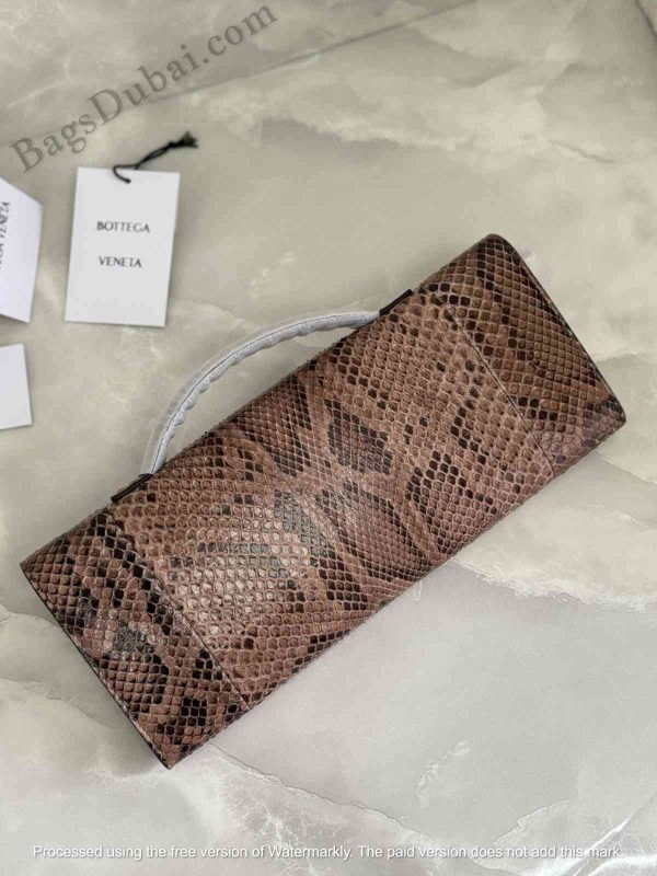 Bottega Veneta Clutch Bag Long Andiamo Brown