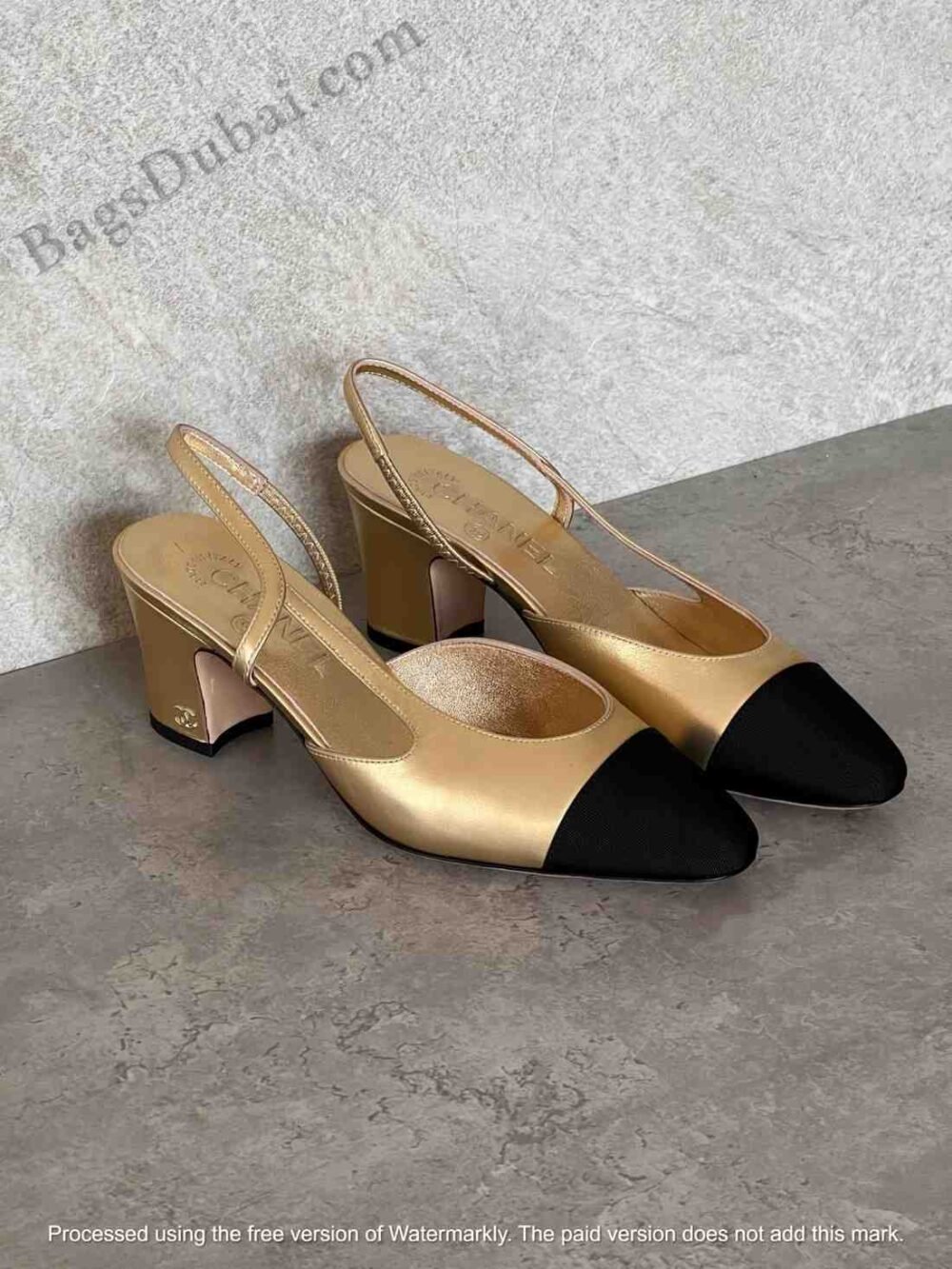 Chanel Pumps Golden