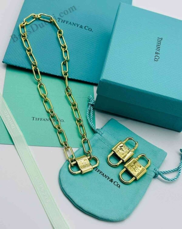 Tiffany & Co. Necklace Double Lock Golden