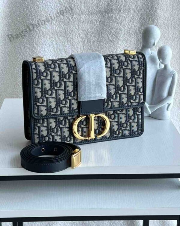 30 montaigne Dior Oblique Bag​ Navy Blue