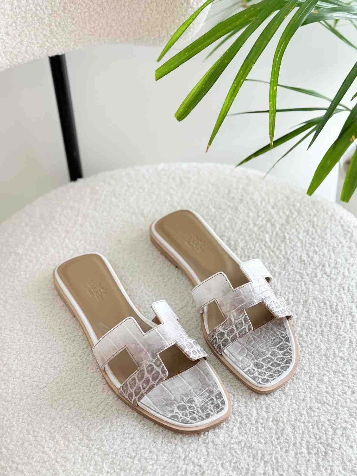 Hermes Oran Sandals Crocodile White
