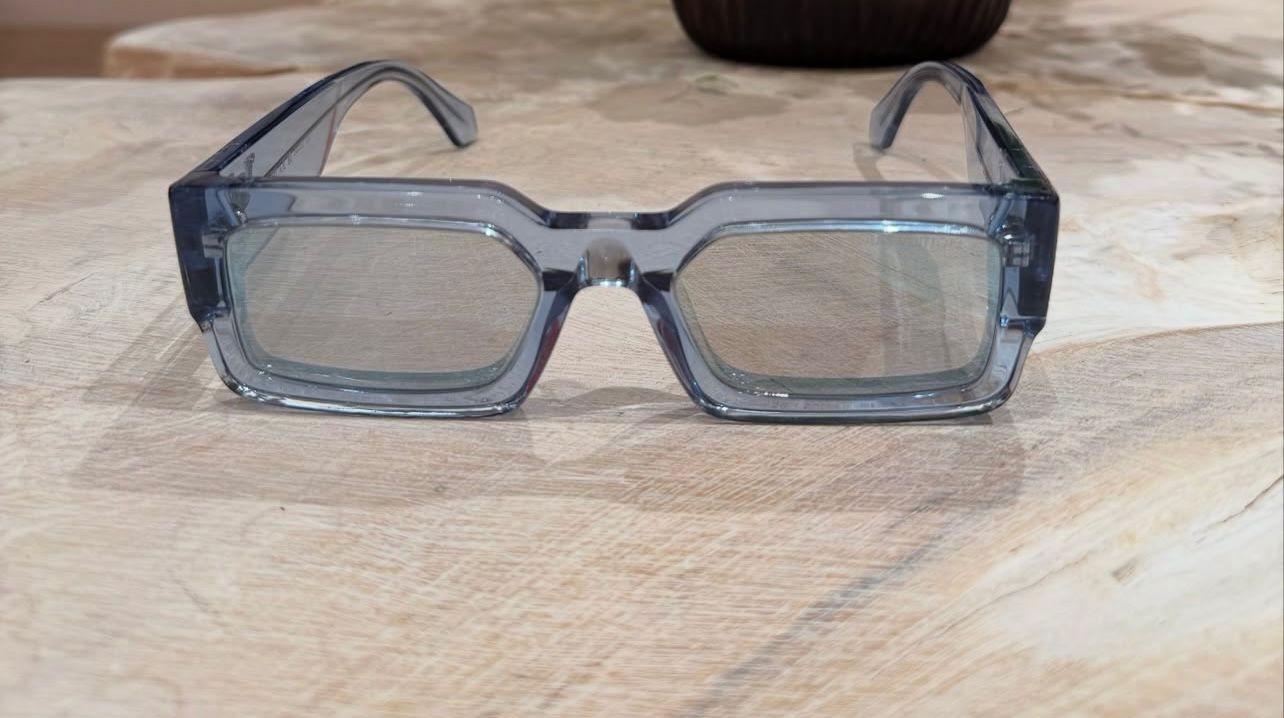 LOUIS VUITTON LV Clash Low Square Sunglasses In Dubai 4 LV Sunglasses Clash Low Square Sky Blue