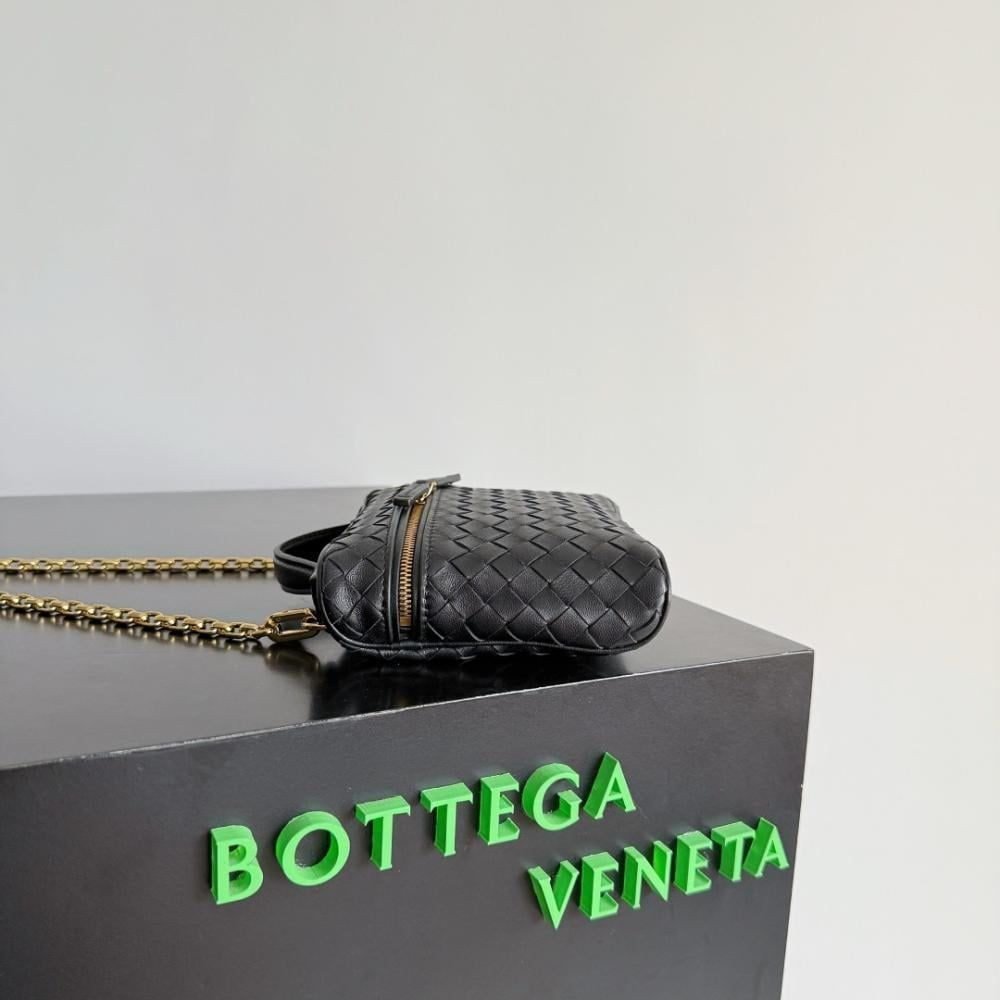 BOTTEGA VENETA Bag Soft Vanity Case Black